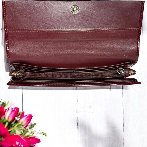 BURBERRY Supernova Heart Check Wallet Berry Red - Picture 8 of 8